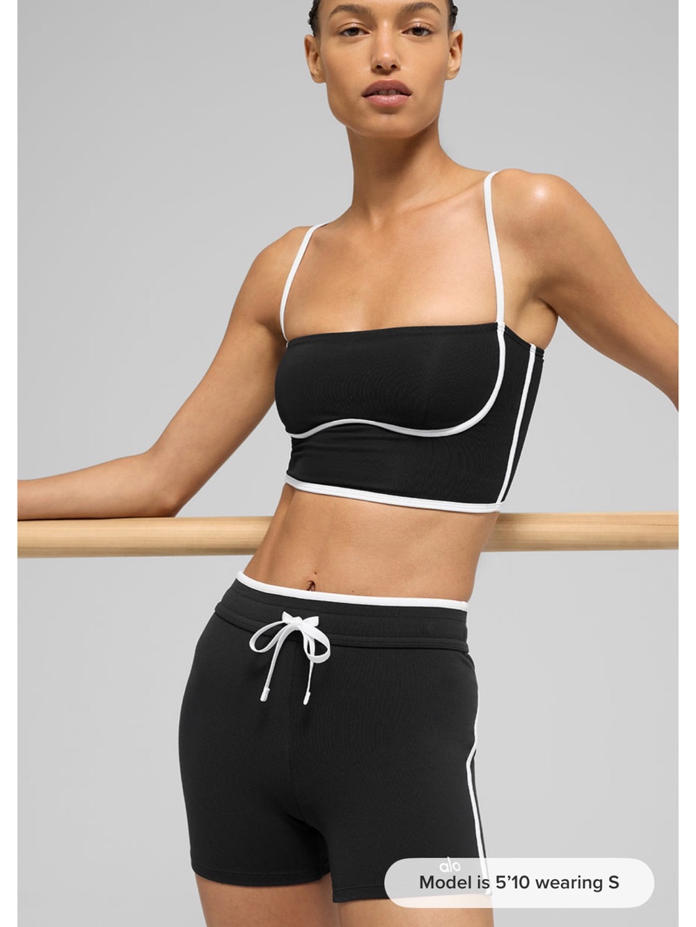 ALO Yoga Airbrush Streamlined Bra Tank - Black/White - Size Medium
